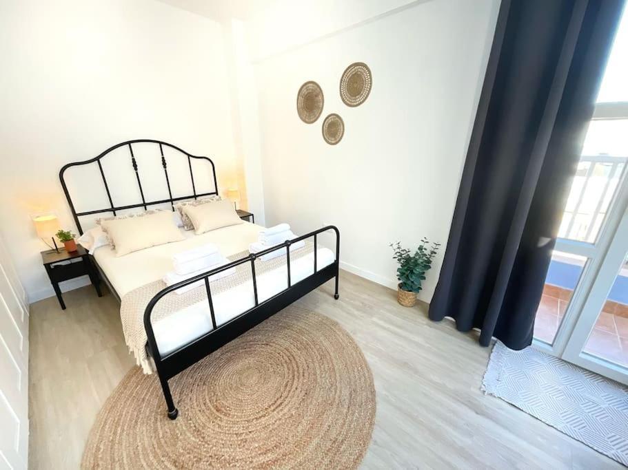 Ks Costa Capri - Kaleria Suites Almeria Bagian luar foto