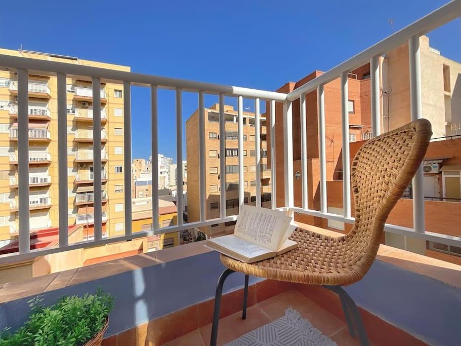 Ks Costa Capri - Kaleria Suites Almeria Bagian luar foto